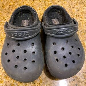 Black fur lined crocs
